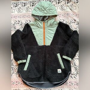 Passenger Beaumont Recycled Sherpa Hooded Fleece